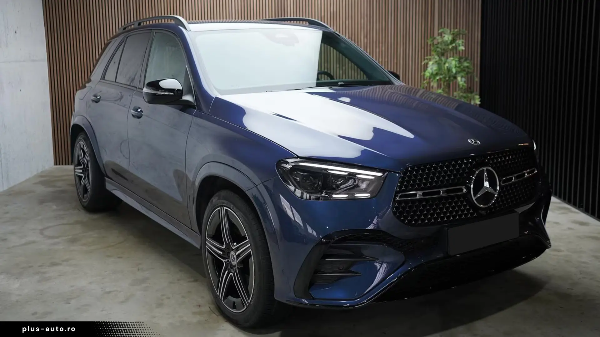 Mercedes-Benz GLE 300d 4Matic AMG   Finanțare Leasing