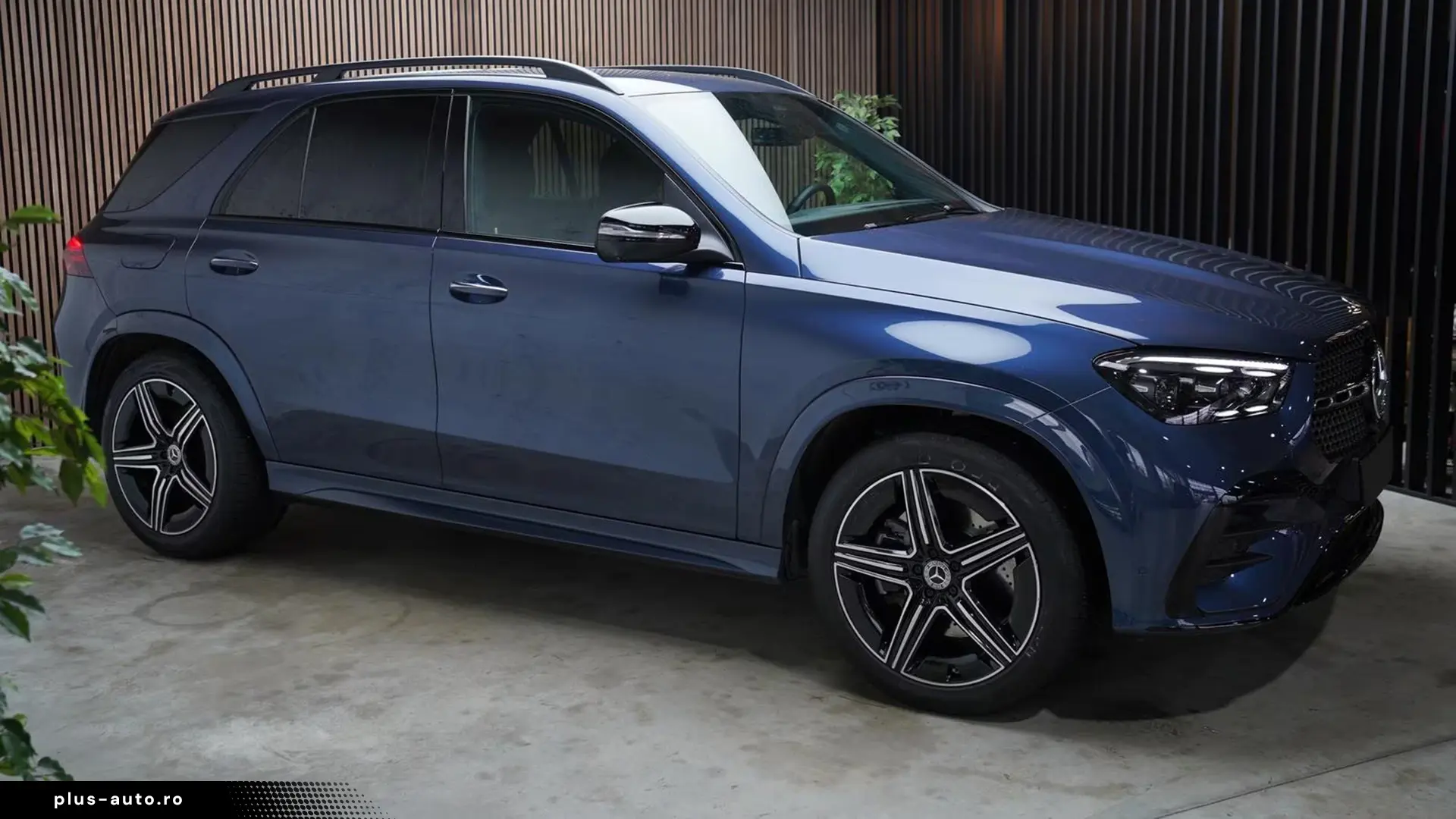 Mercedes-Benz GLE 300d 4Matic AMG   Finanțare Leasing