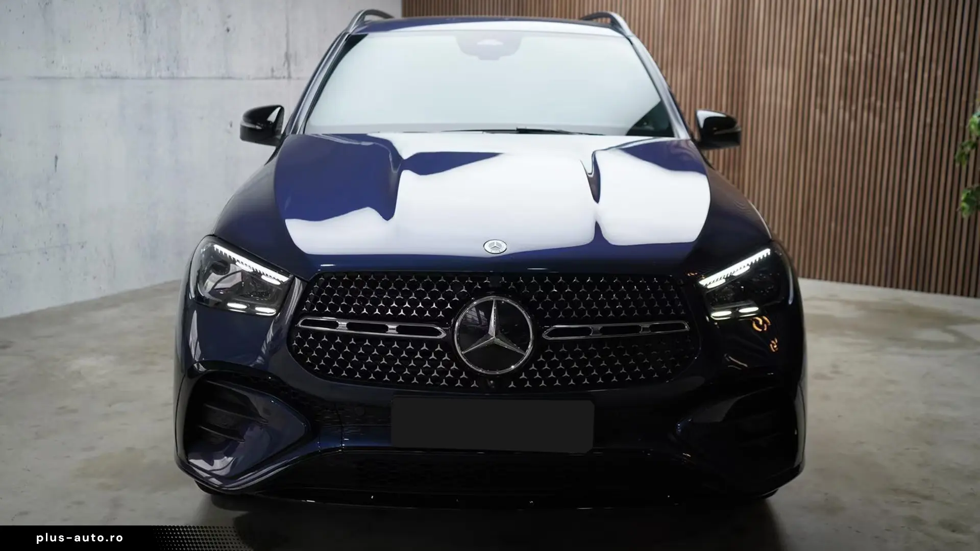 Mercedes-Benz GLE 300d 4Matic AMG   Finanțare Leasing