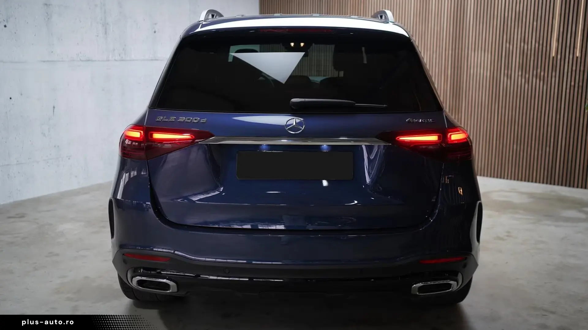 Mercedes-Benz GLE 300d 4Matic AMG   Finanțare Leasing
