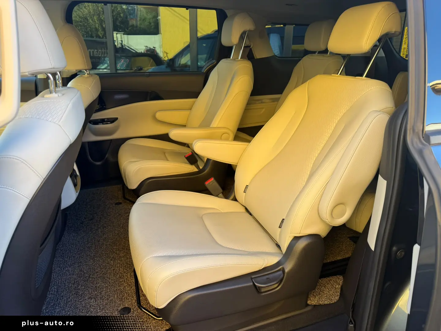 Kia Carnival Signature LED 9 locuri Garantie 36 luni