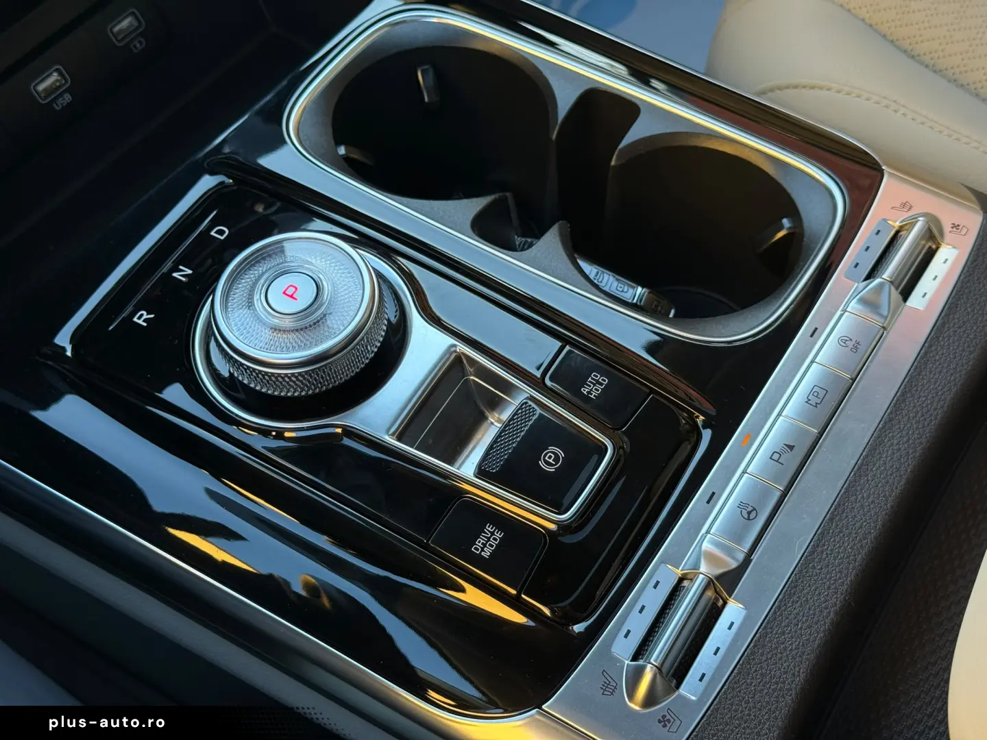 Kia Carnival Signature LED 9 locuri Garantie 36 luni
