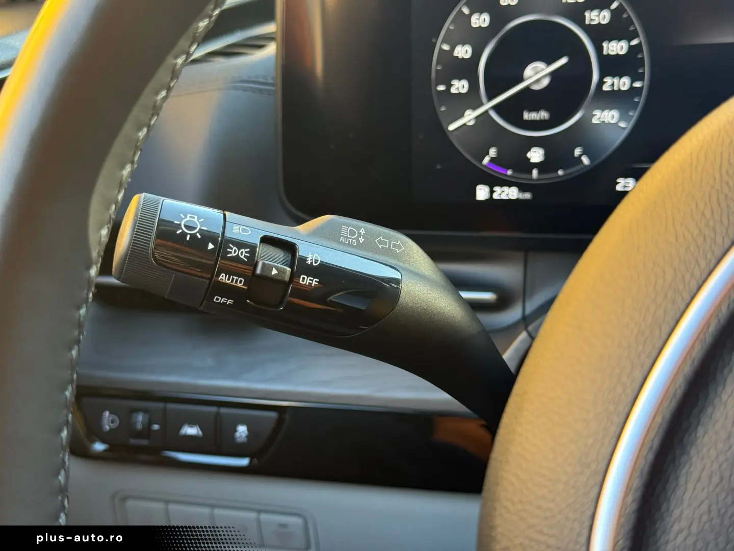 Kia Carnival Signature LED 9 locuri Garantie 36 luni