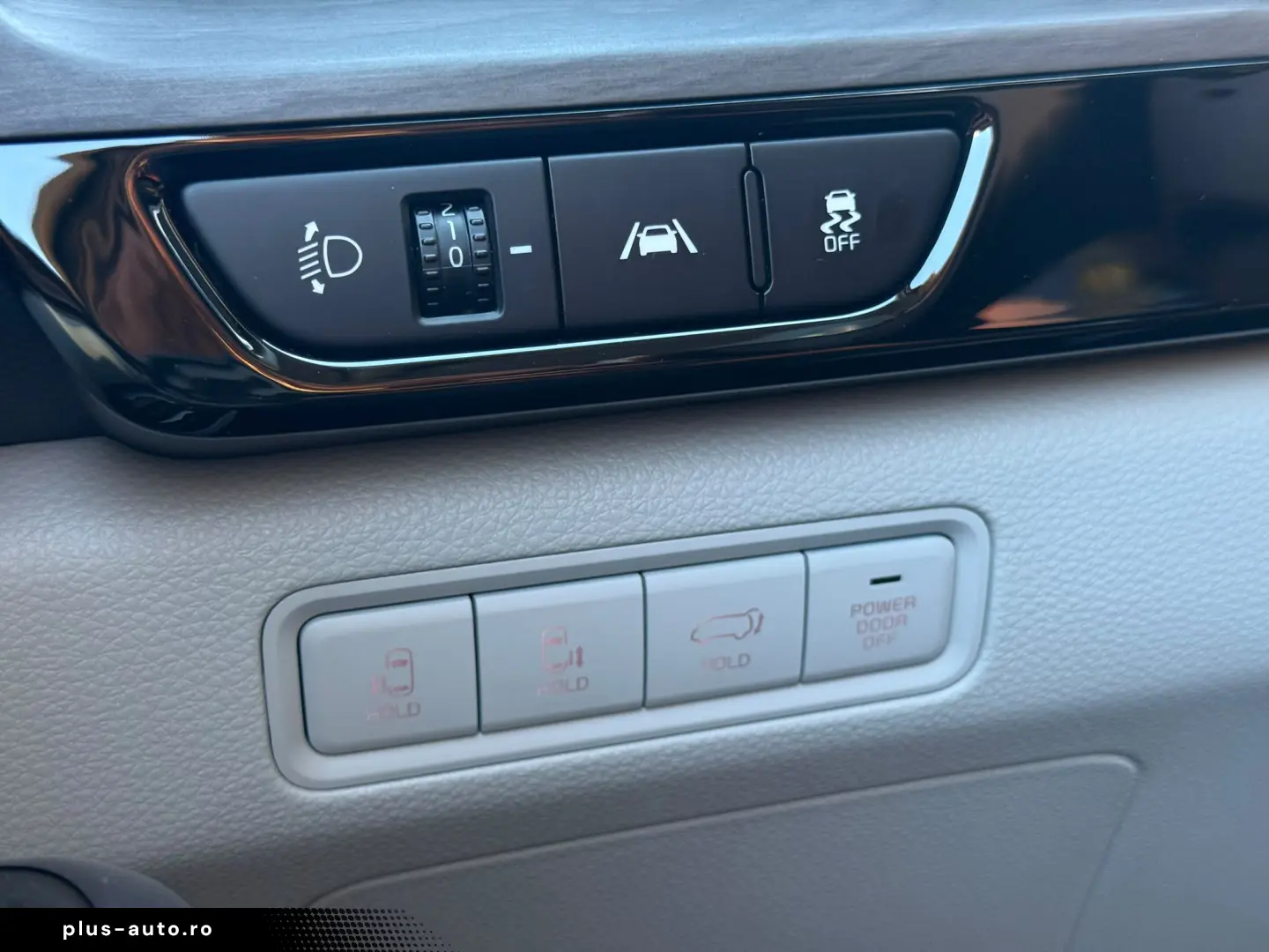 Kia Carnival Signature LED 9 locuri Garantie 36 luni
