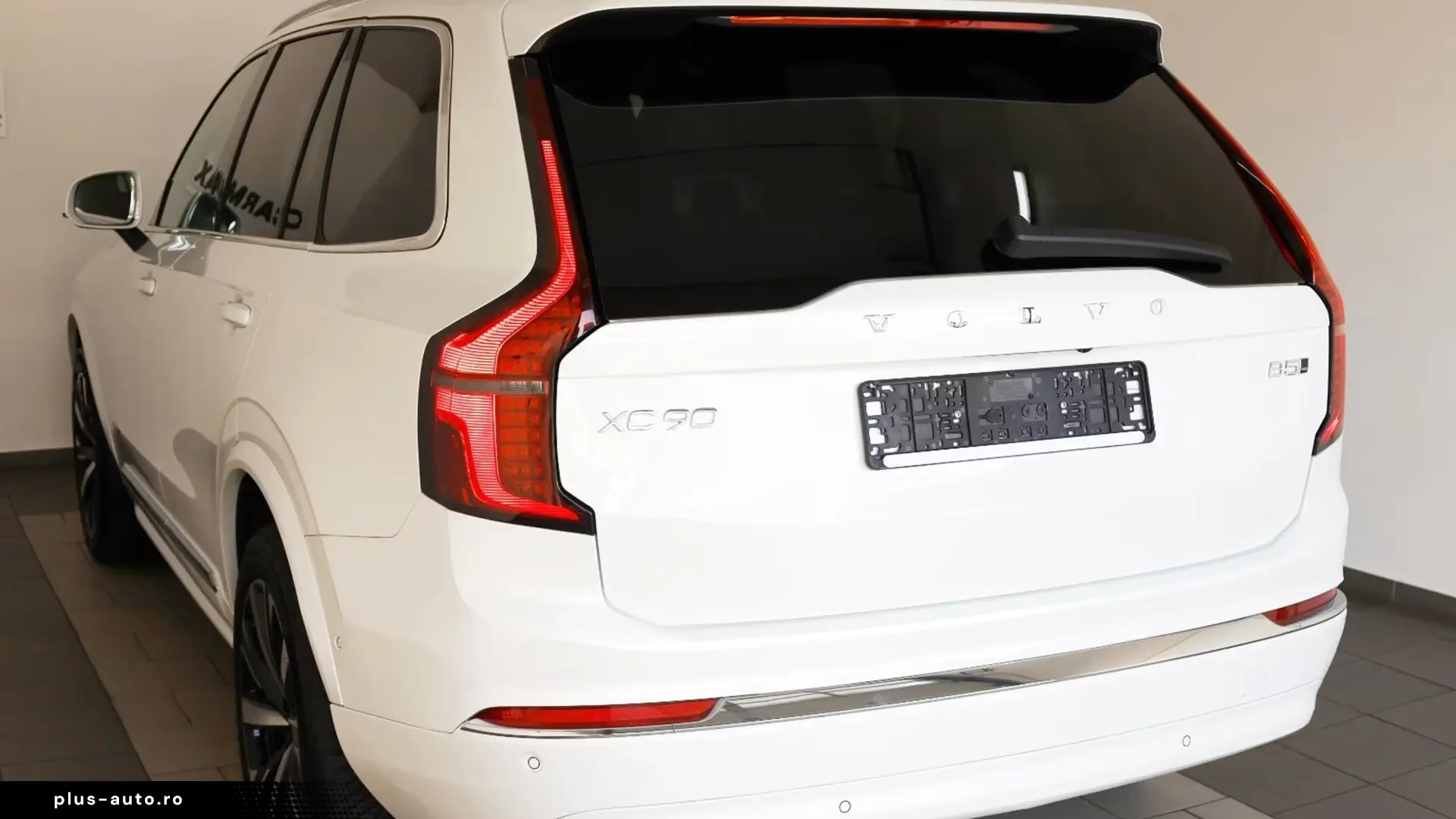 Volvo XC90 B5 AWD Facelift - 7 Locuri   Finanțare Leasing