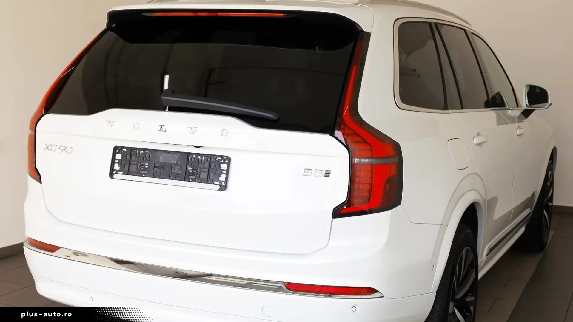 Volvo XC90 B5 AWD Facelift - 7 Locuri   Finanțare Leasing
