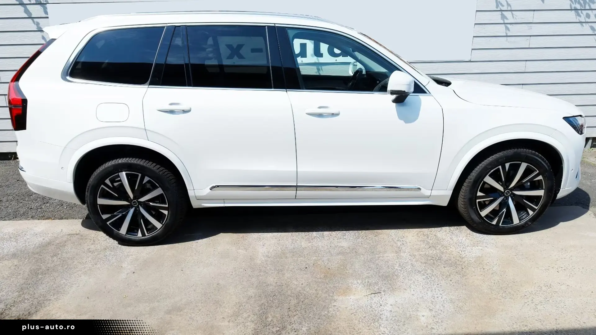 Volvo XC90 B5 AWD Facelift - 7 Locuri   Finanțare Leasing