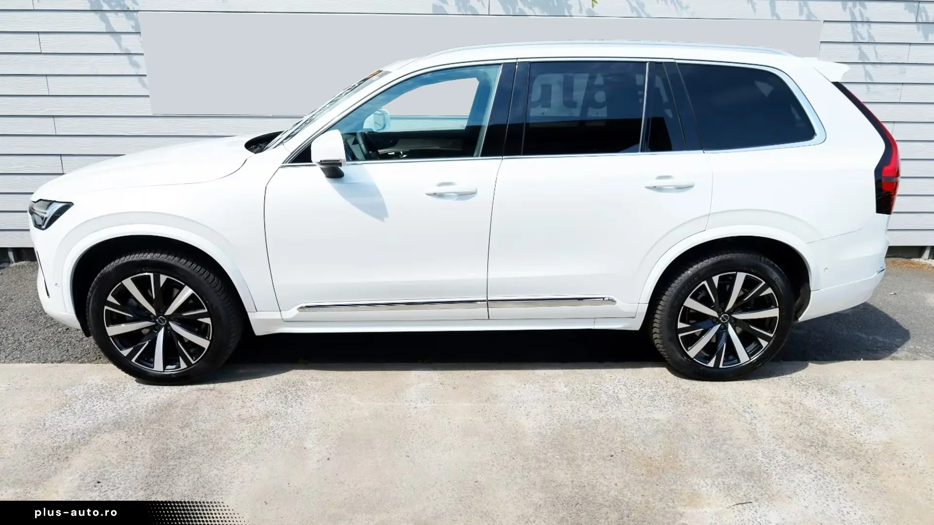 Volvo XC90 B5 AWD Facelift - 7 Locuri   Finanțare Leasing