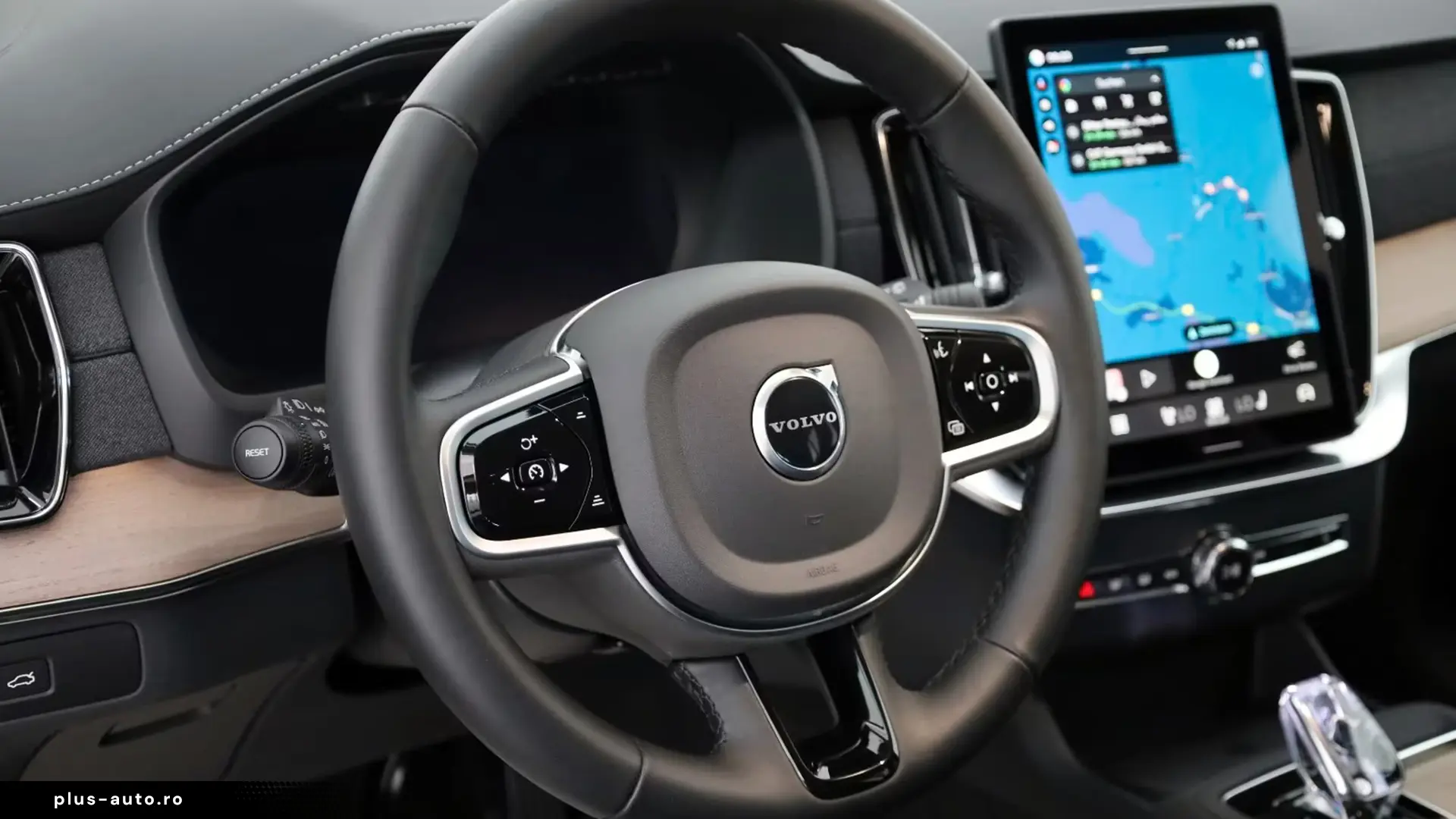 Volvo XC90 B5 AWD Facelift - 7 Locuri   Finanțare Leasing