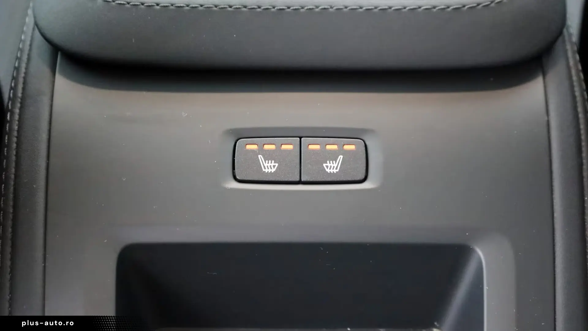 Volvo XC90 B5 AWD Facelift - 7 Locuri   Finanțare Leasing