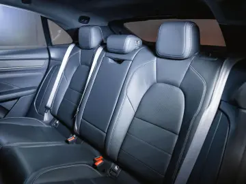 PORSCHE Macan Turbo