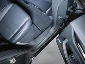 PORSCHE Macan Turbo