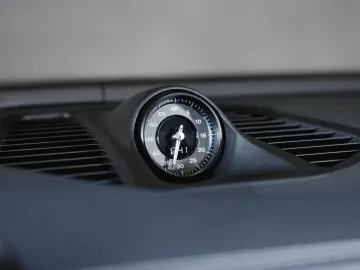 PORSCHE Macan Turbo