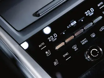 PORSCHE Macan Turbo