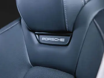 PORSCHE Macan Turbo
