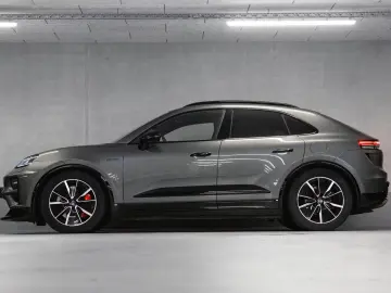 PORSCHE Macan Turbo