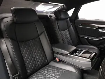 Audi S8 HUD  Pano  Assist  Digi-Matrix