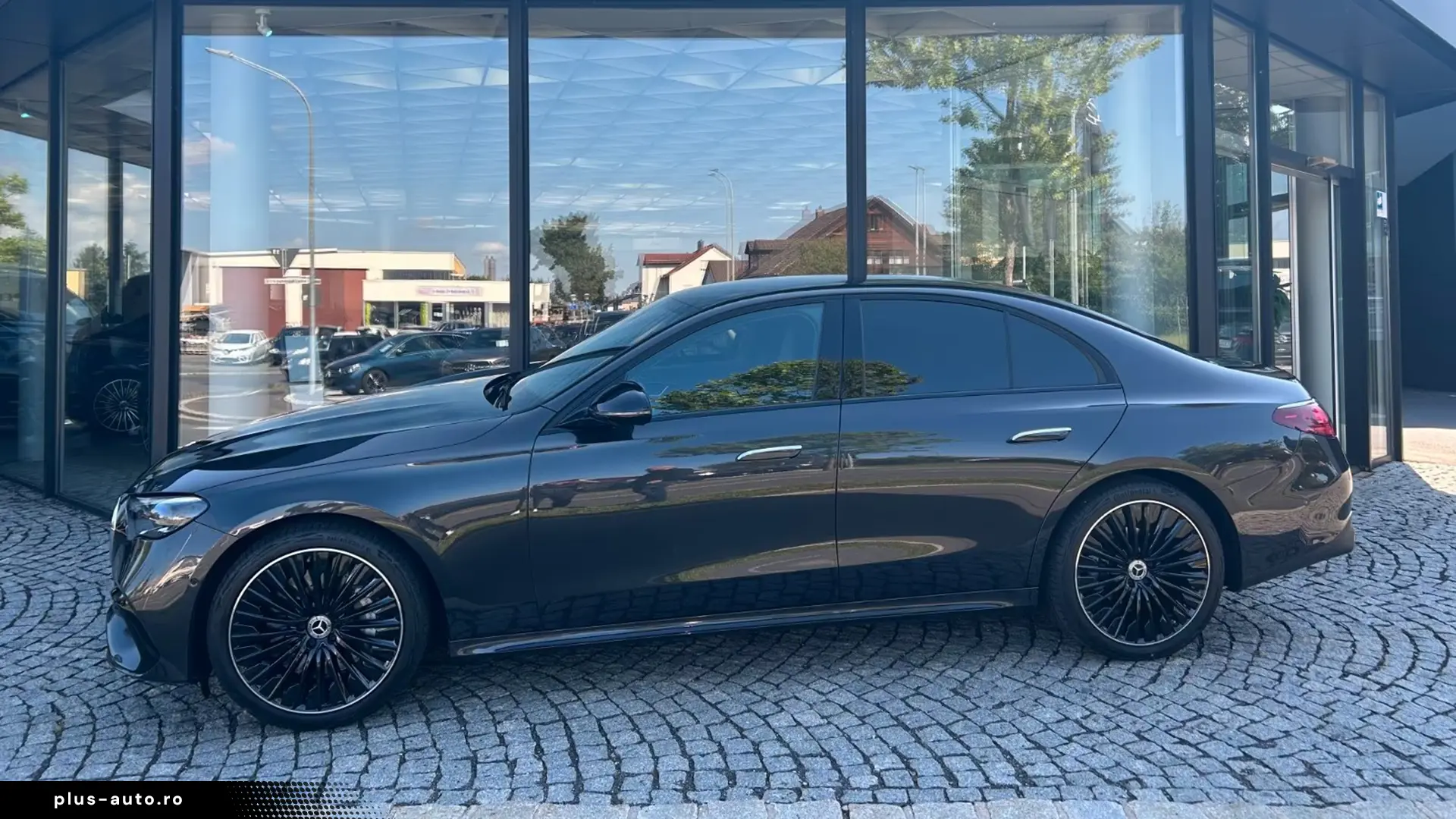 Mercedes-Benz E 220d AMG Line   Finanțare Leasing
