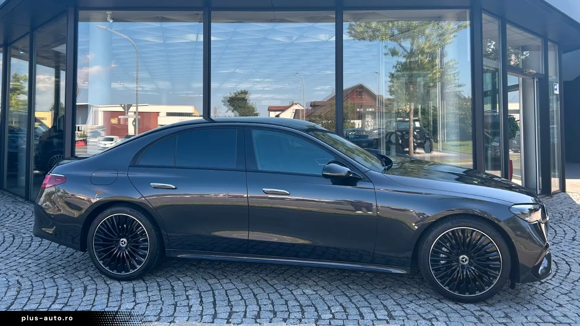 Mercedes-Benz E 220d AMG Line   Finanțare Leasing