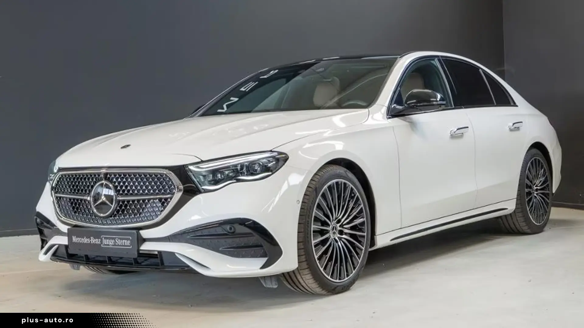 Mercedes-Benz E 220d AMG Night Screen   Finanțare Leasing