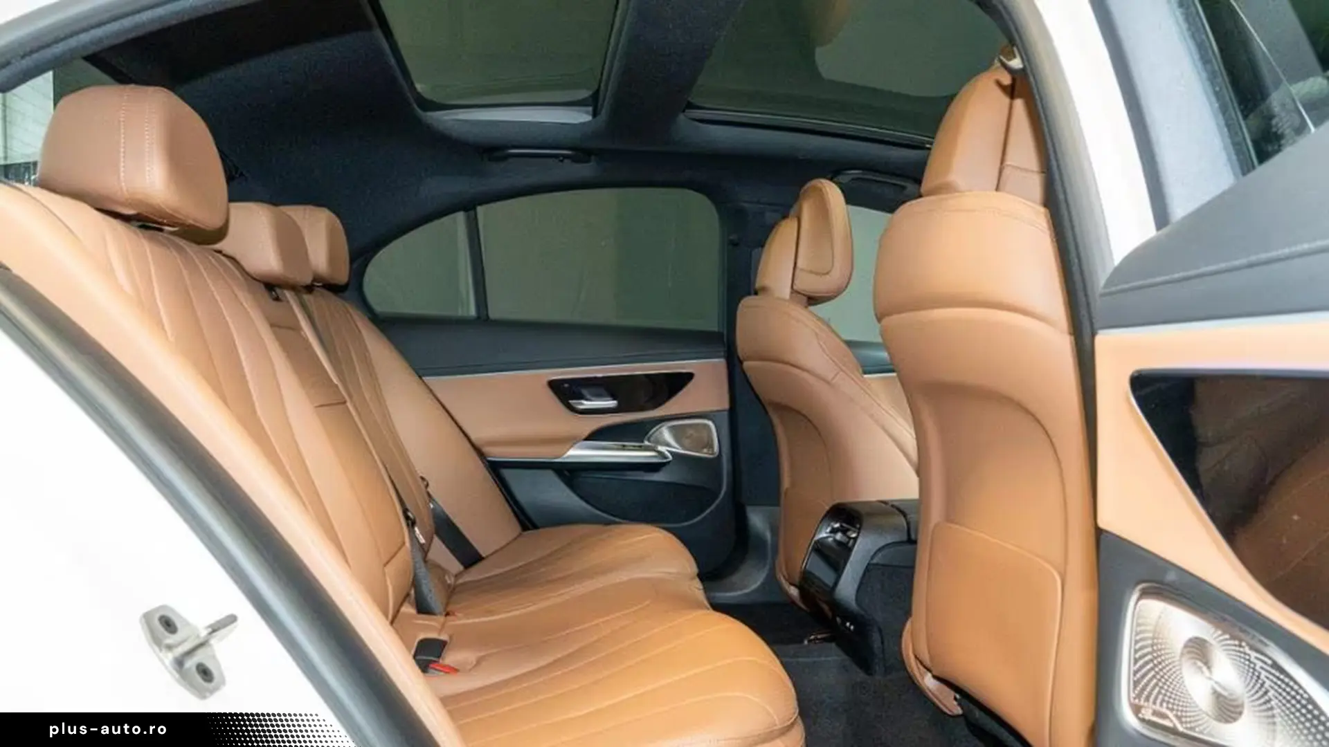 Mercedes-Benz E 220d AMG Night Screen   Finanțare Leasing