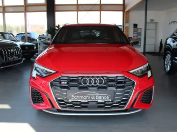 AUDI S3 Sportback 2.0 TFSI quattro NAVI LED VIRT 1.HA