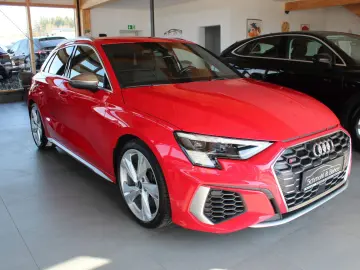 AUDI S3 Sportback 2.0 TFSI quattro NAVI LED VIRT 1.HA