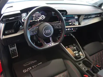 AUDI S3 Sportback 2.0 TFSI quattro NAVI LED VIRT 1.HA