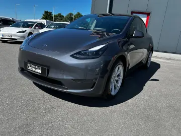 TESLA Model Y Long Range Dual AWD