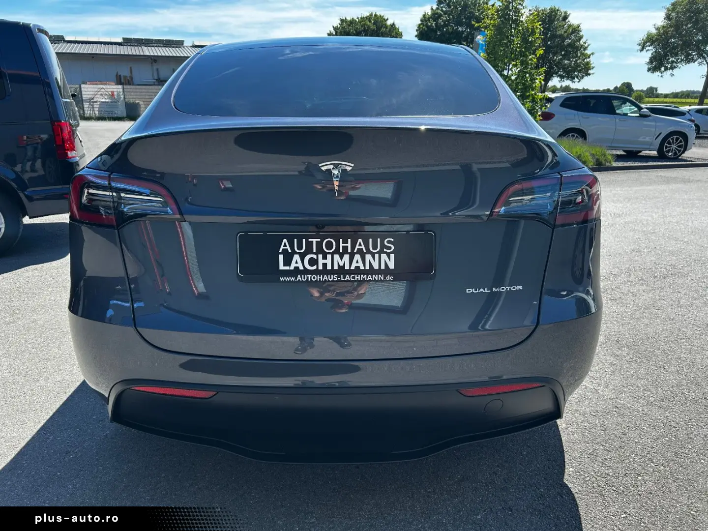 TESLA Model Y Long Range Dual AWD