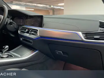 BMW X5 xDrive30d A M-Sport AHK Leder LCProf
