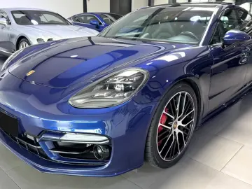 Porsche Panamera 4S E-HYBRID SportDesign   Finanțare Leasing
