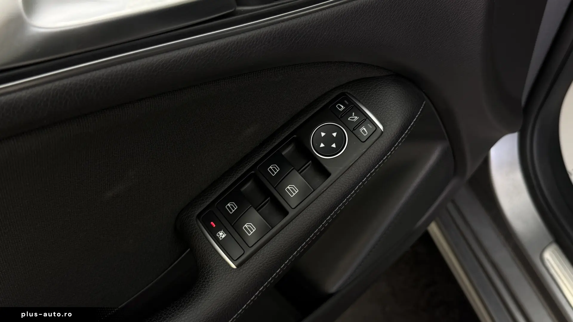 Mercedes-Benz   B-Classe   1.6 Benzina   122CP   An 2015 11