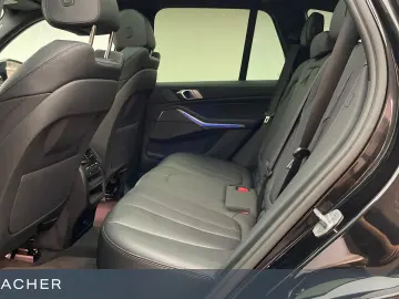 BMW X5 xDrive30d A M-Sport AHK Pano Standhzg HUD