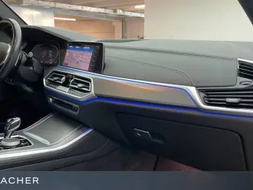BMW X5 xDrive30d A M-Sport AHK Pano Standhzg HUD