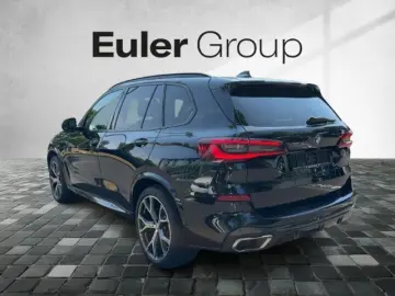 BMW X5 xDrive 30d M-Sport Pano SHZ AHK Laser Leder 3