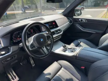 BMW X5 xDrive 30d M-Sport Pano SHZ AHK Laser Leder 3