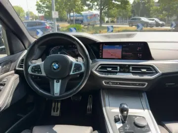 BMW X5 xDrive 30d M-Sport Pano SHZ AHK Laser Leder 3
