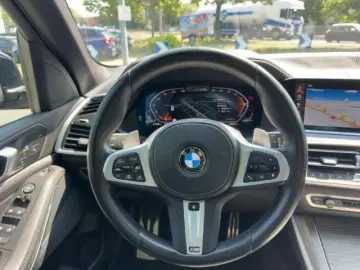 BMW X5 xDrive 30d M-Sport Pano SHZ AHK Laser Leder 3