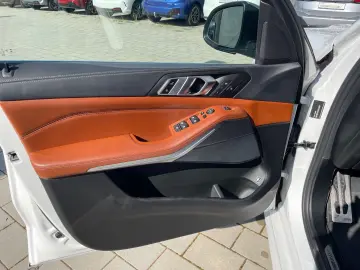 BMW X5 xDrive45e M Sport HUD LC Prof. DA Pro 22´´