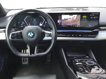 BMW 520d Limo M Sport Navi AdLED Komfortsitze DAP