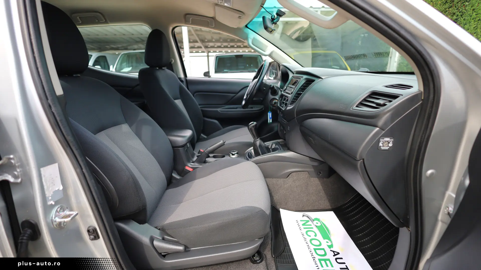 Mitsubishi L200	DoubleCab 4x4 2.2 D 150CP