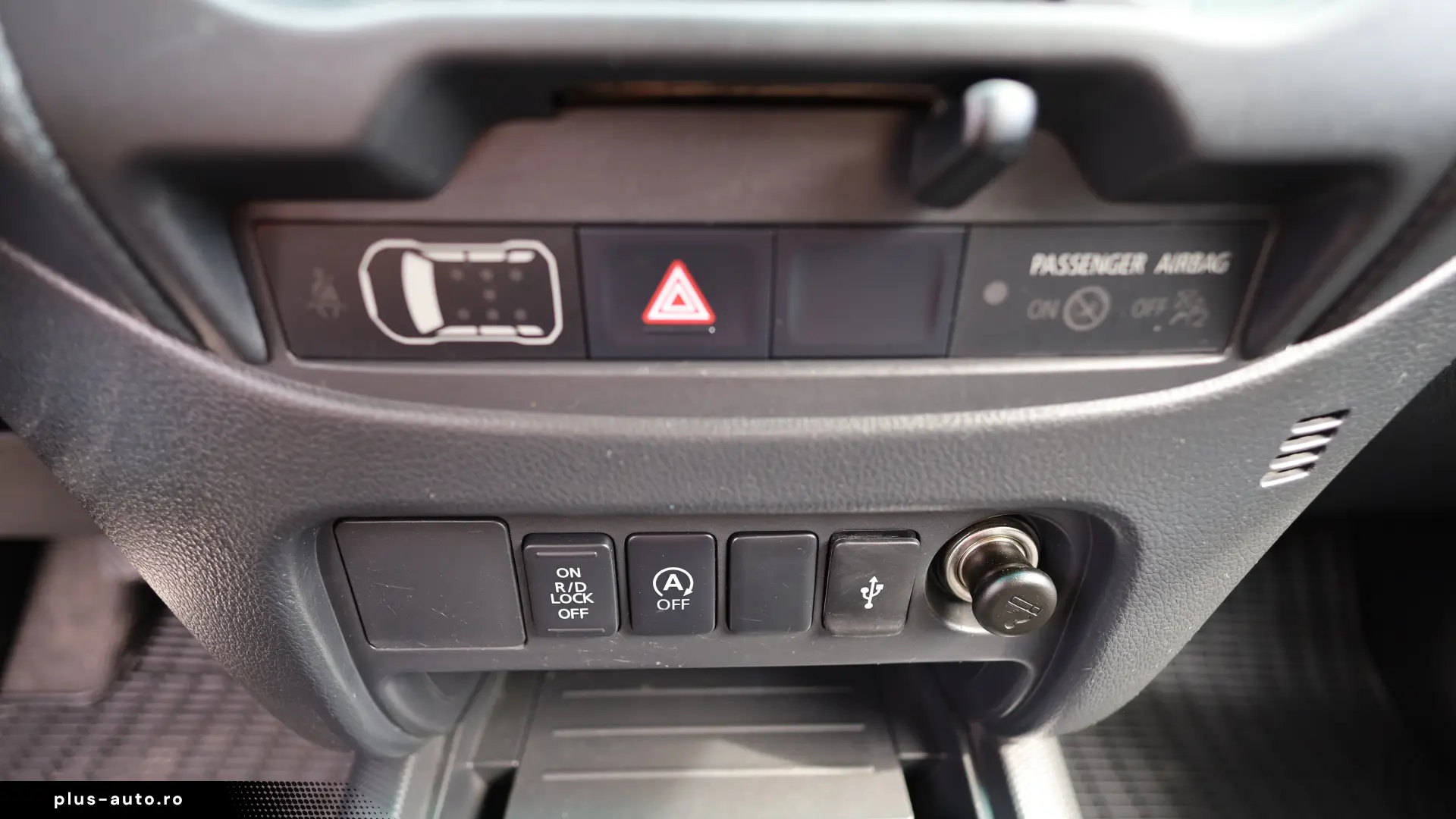 Mitsubishi L200	DoubleCab 4x4 2.2 D 150CP