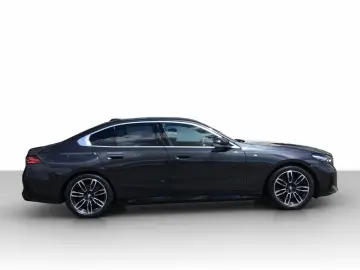 BMW 520d Limo M Sport Navi AdLED Komfortsitze DAP