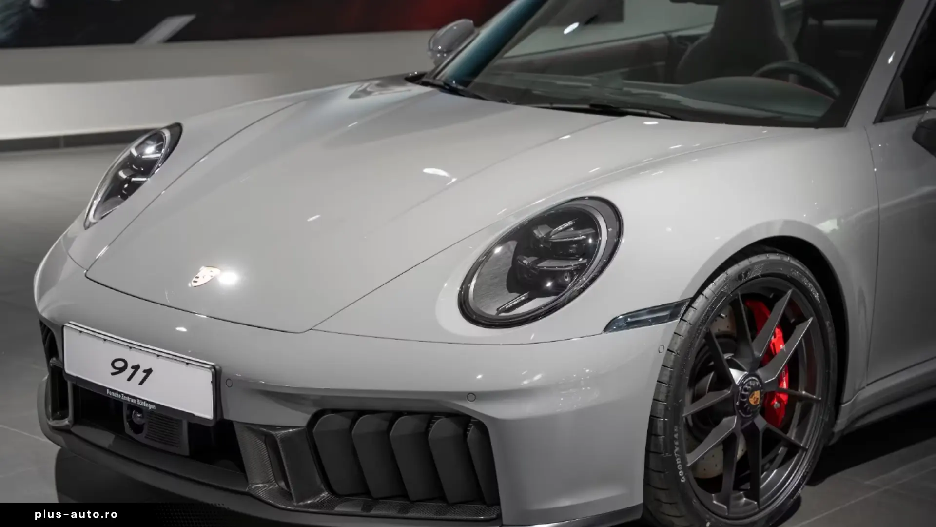 Porsche 992 911 Carrera 4 GTS Cabrio PTS nardo gray Carbo