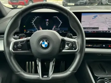 BMW 520d M Sport ACC LED NAVI KOMFORTSITZ PARKINGASS