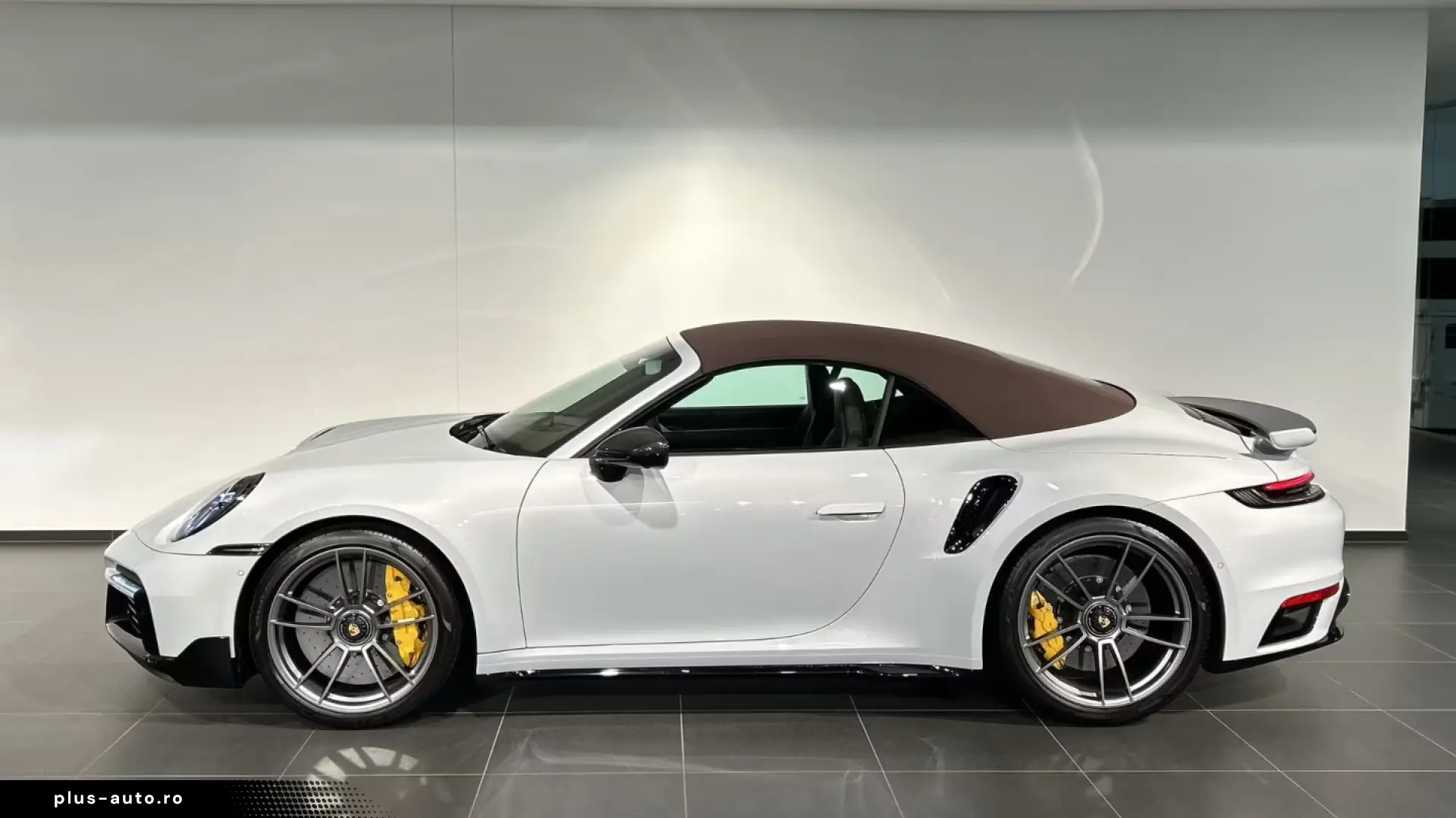 Porsche 992 (911) Turbo S Cabriolet