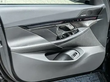 BMW 520d xDrive M-Sport HUD DA  H K ACC 360