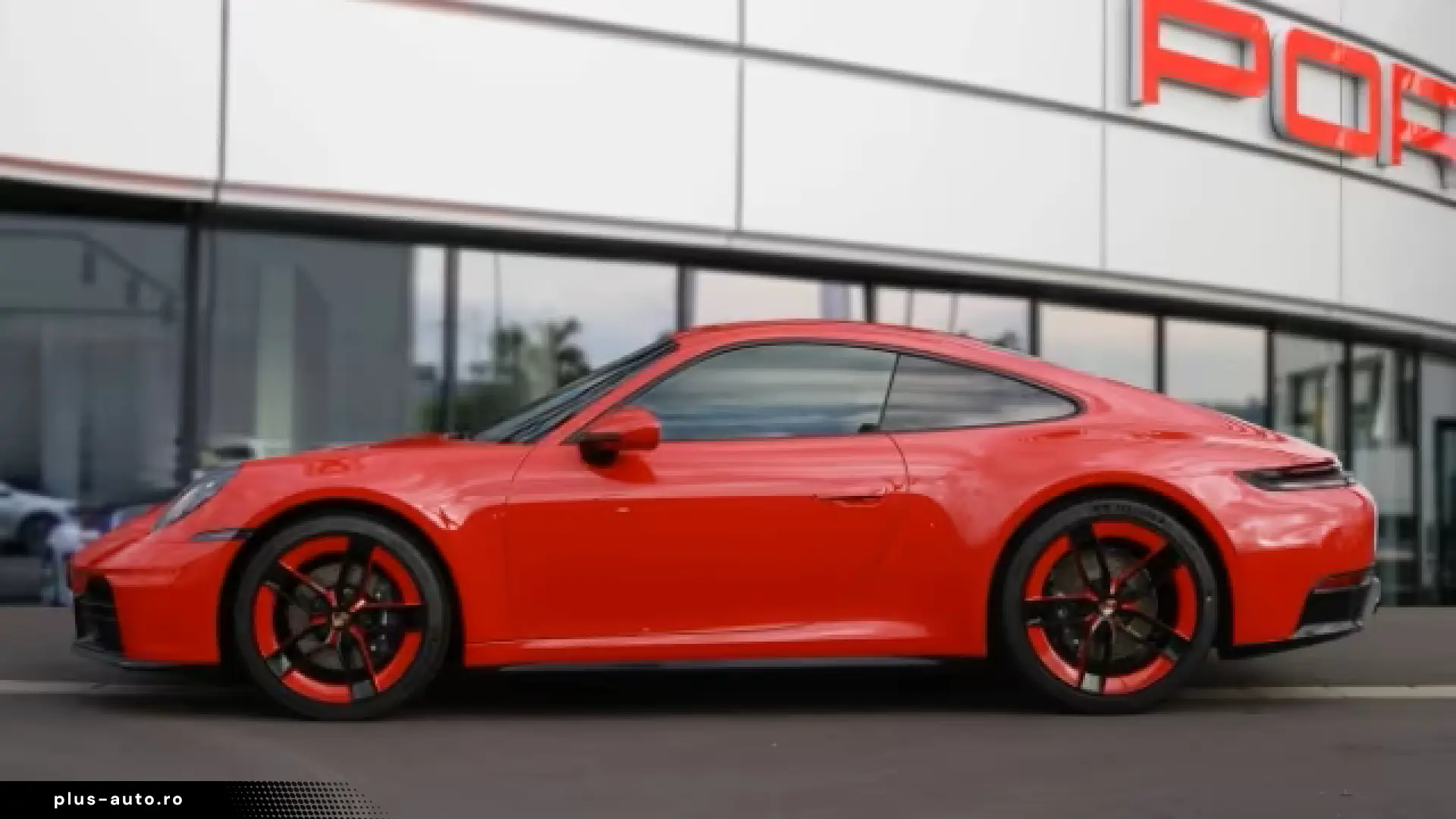 Porsche 992 -2 (911) Carrera