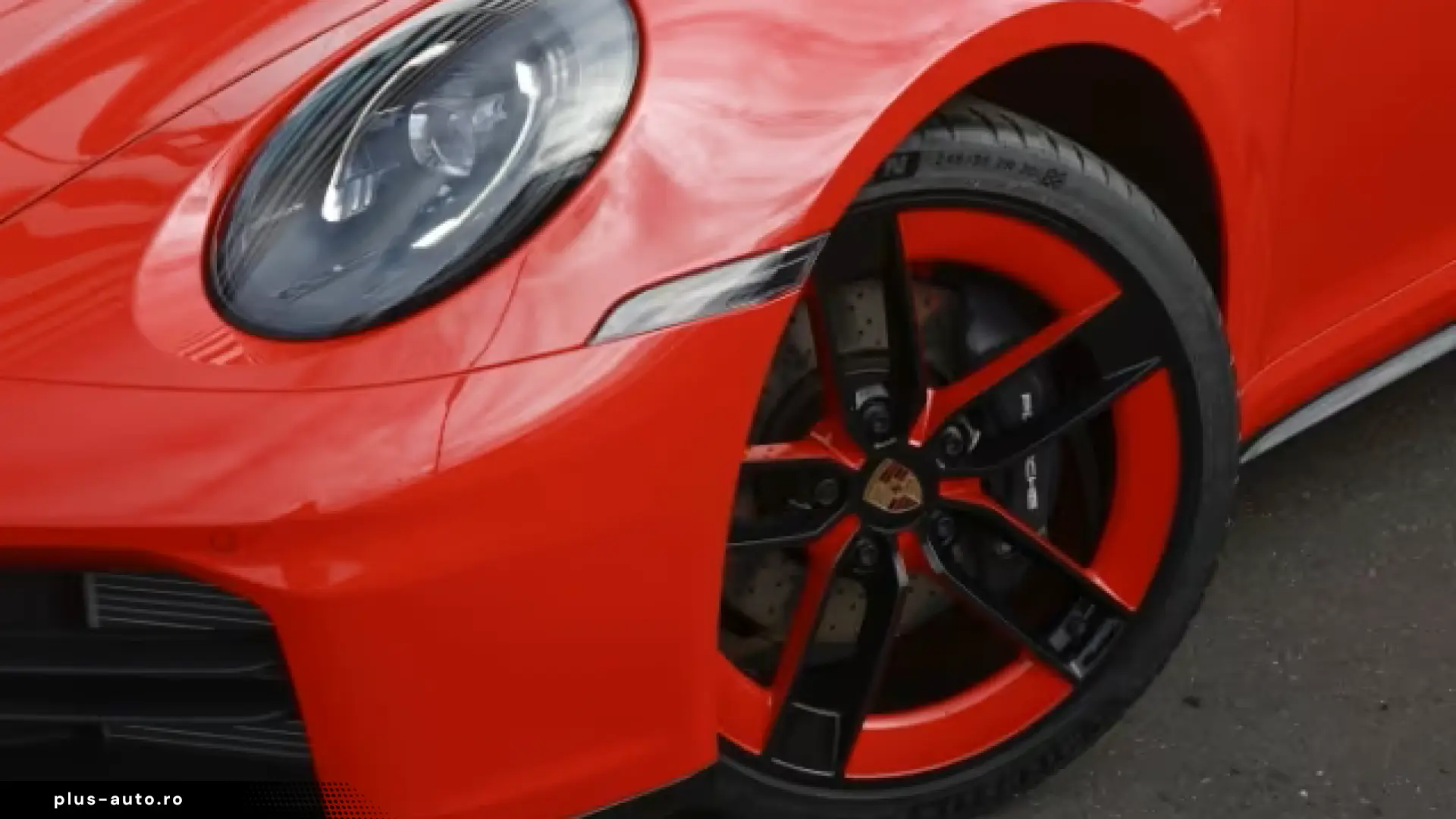 Porsche 992 -2 (911) Carrera